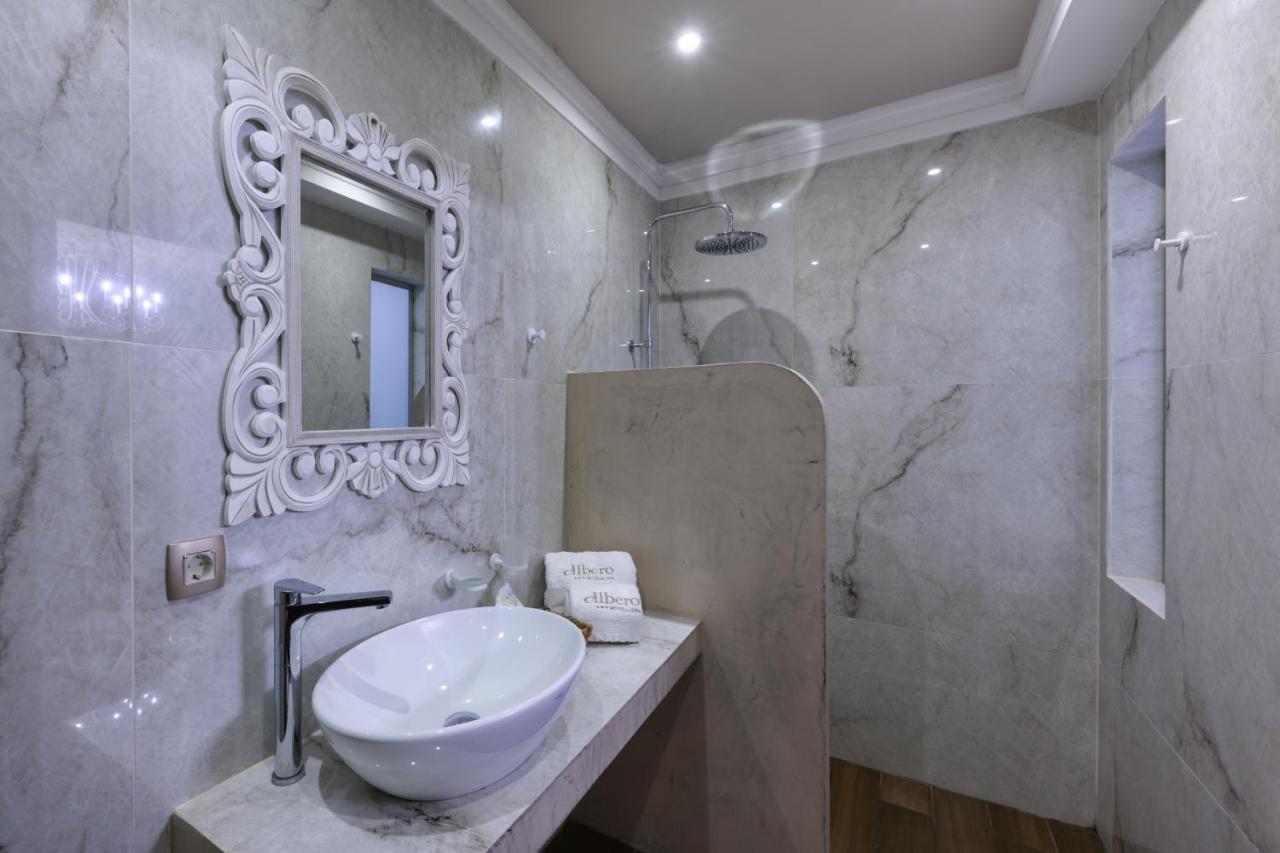 Albero Hotel Perama  Ngoại thất bức ảnh