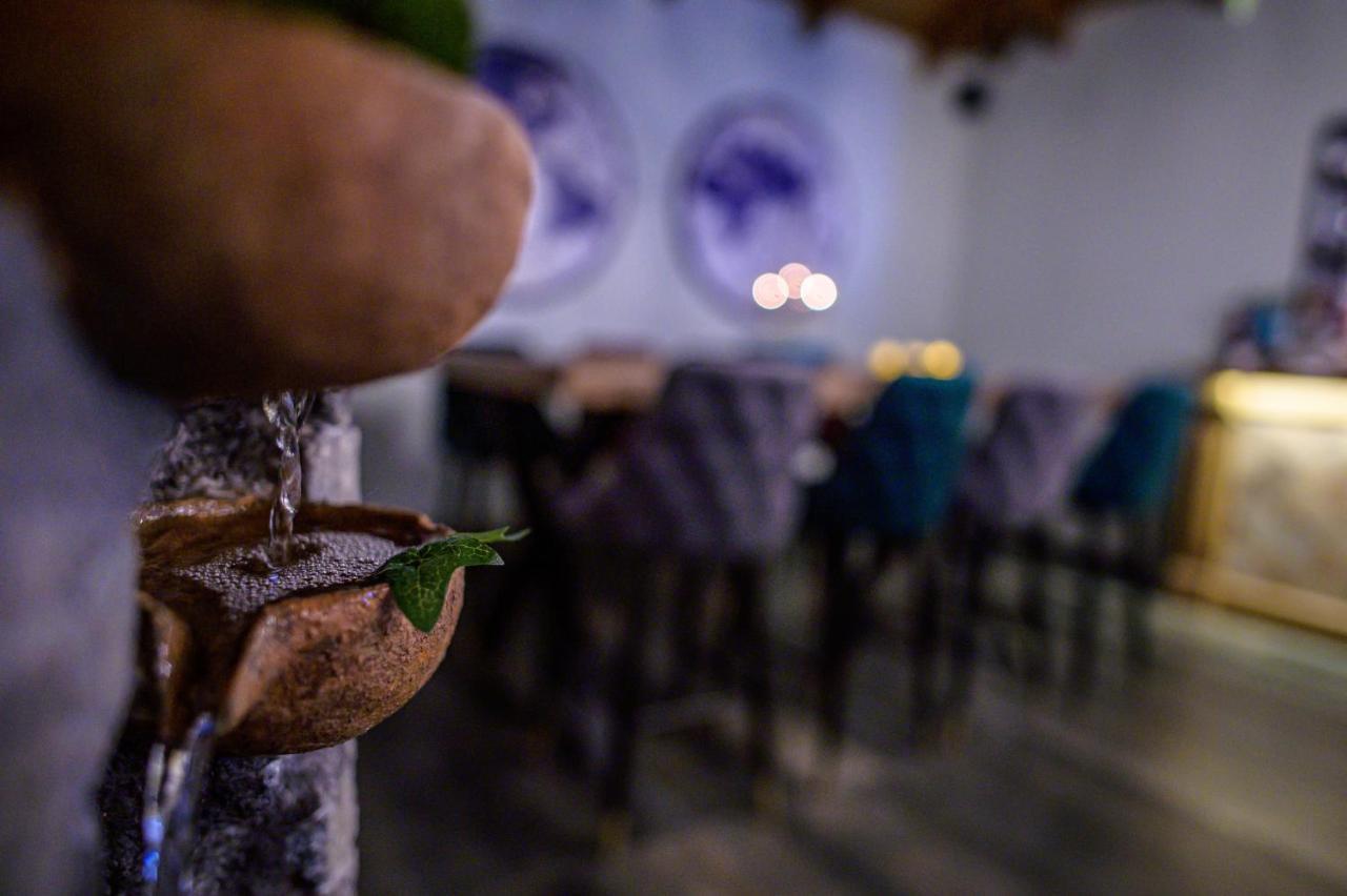 Albero Hotel Perama  Ngoại thất bức ảnh