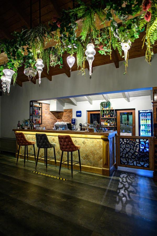 Albero Hotel Perama  Ngoại thất bức ảnh